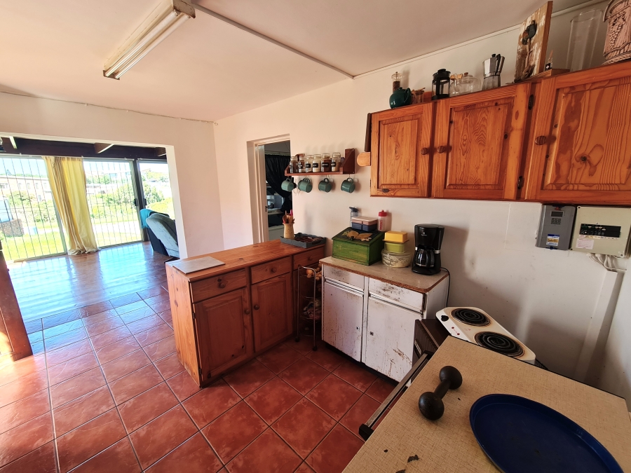 5 Bedroom Property for Sale in C Place Eastern Cape